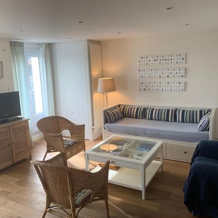 Apartamento Vue Sur Mer Cancale Exterior foto