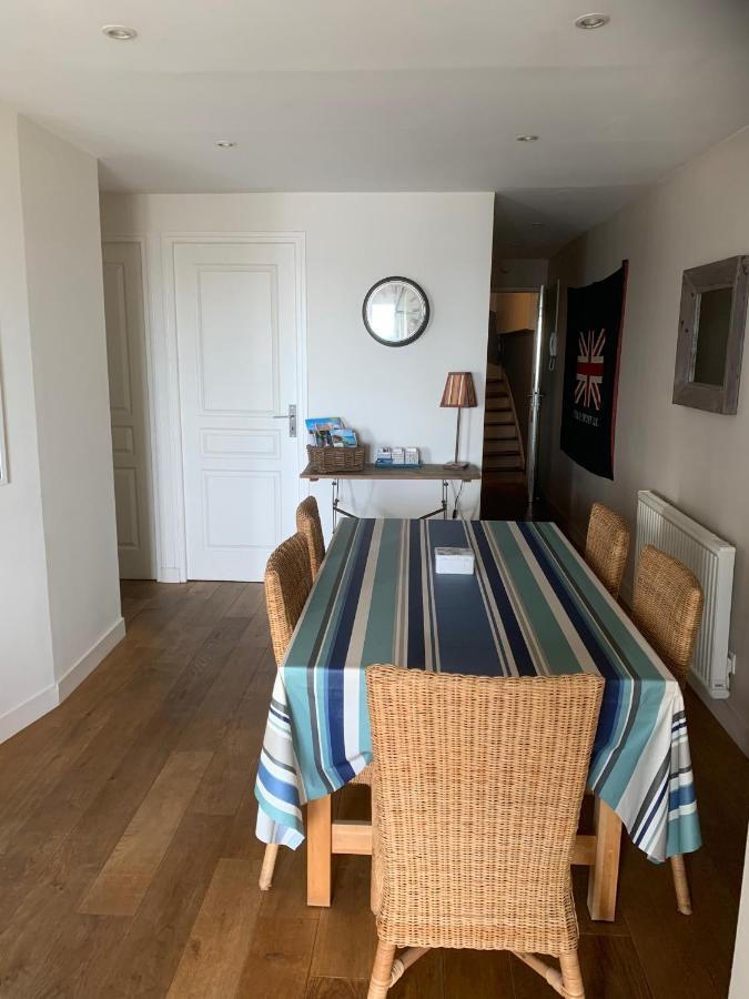 Apartamento Vue Sur Mer Cancale Exterior foto