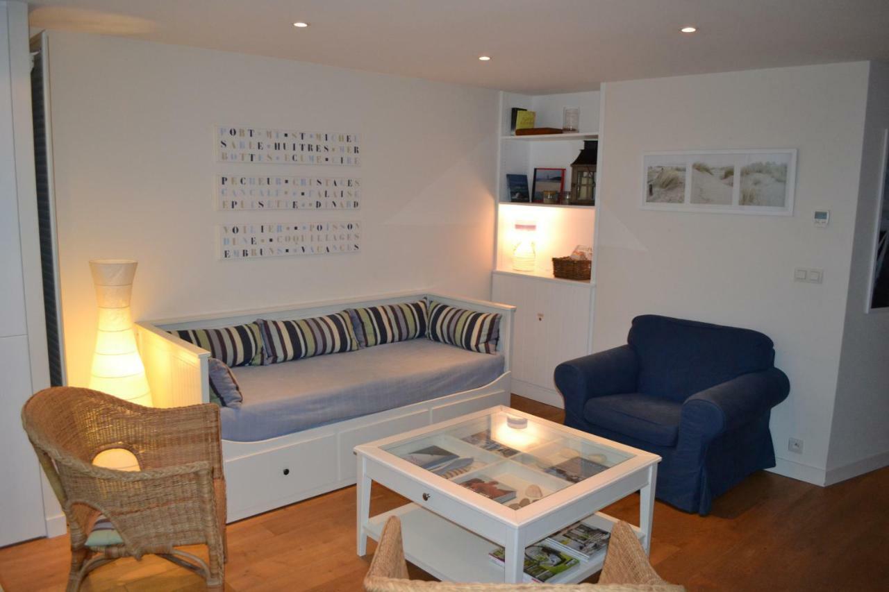 Apartamento Vue Sur Mer Cancale Exterior foto