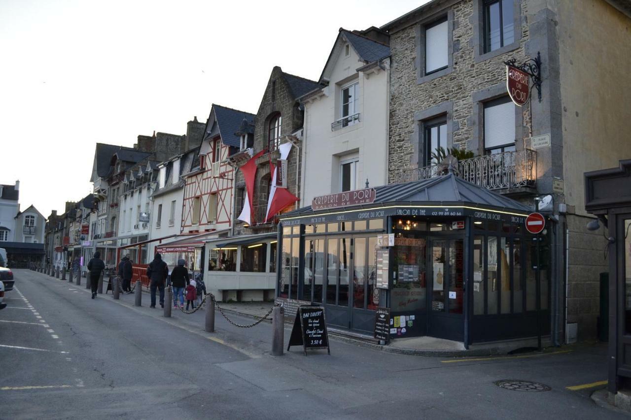 Apartamento Vue Sur Mer Cancale Exterior foto