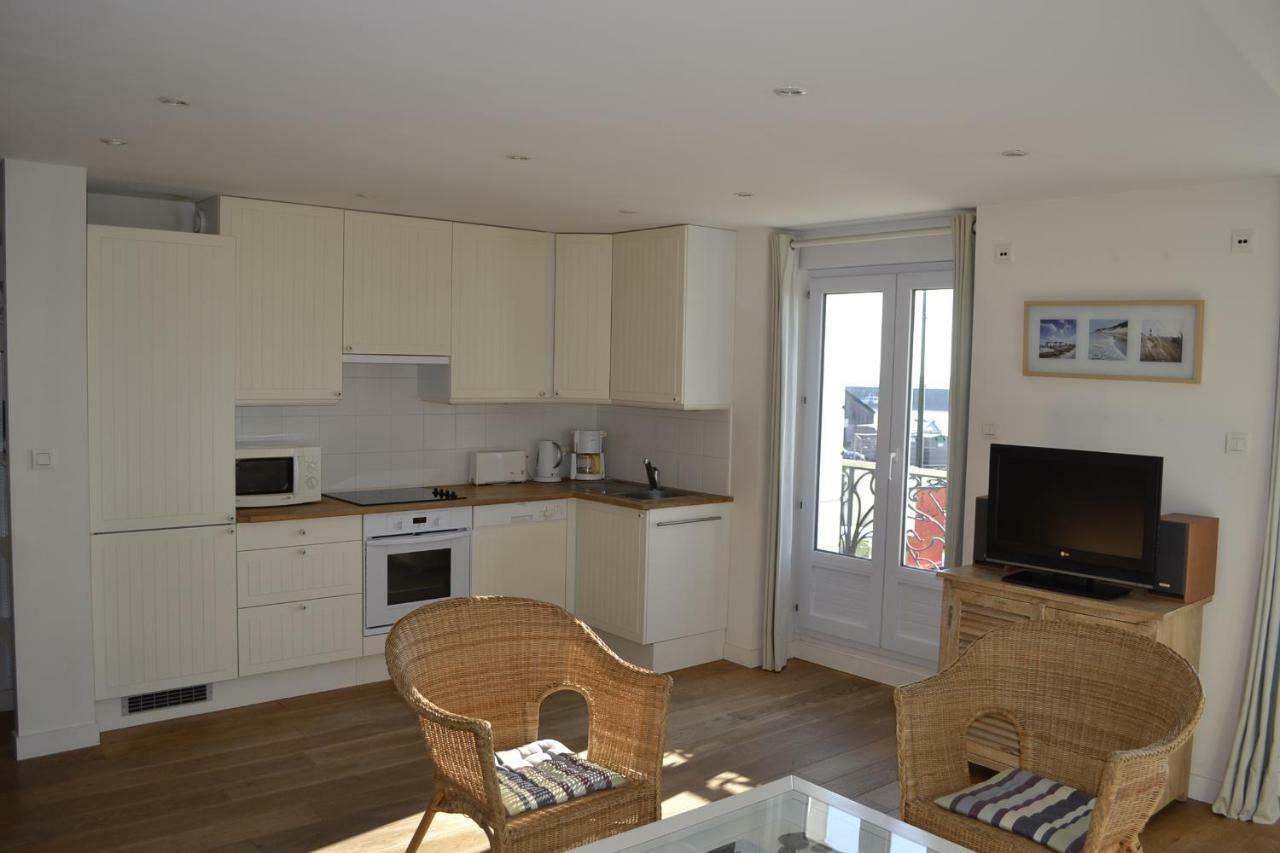 Apartamento Vue Sur Mer Cancale Exterior foto