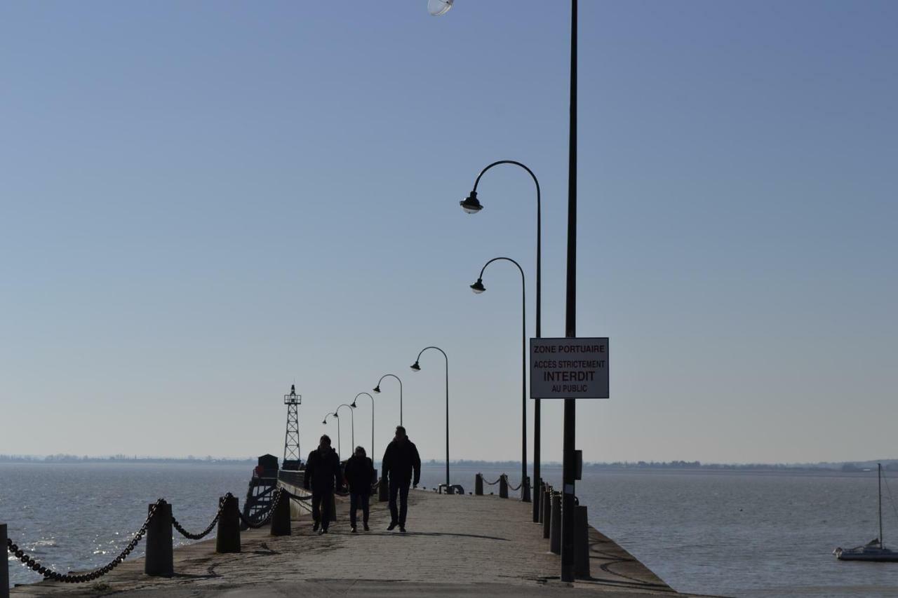 Apartamento Vue Sur Mer Cancale Exterior foto